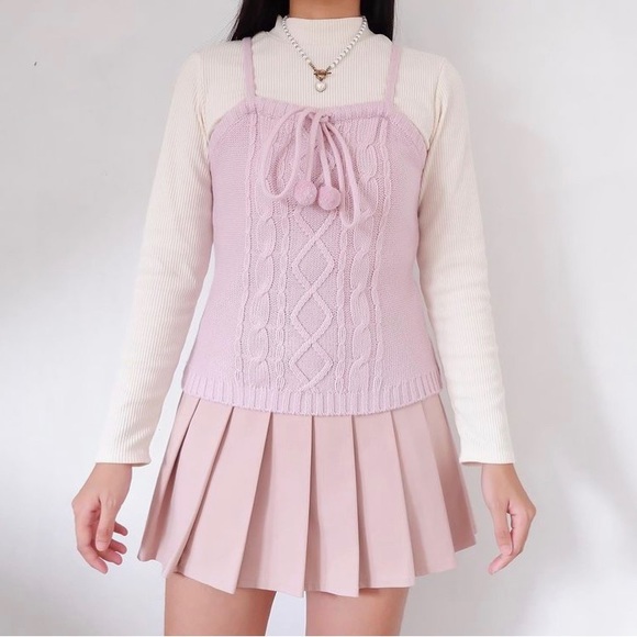 Aritzia Sunday Best Olive Micro Mini Skirt Pleated High Waisted micro skirt pink - Picture 4 of 8